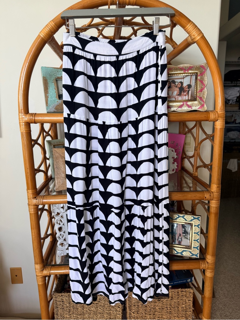 Ava Sky Fighting Eel Black & White Geometric Maxi Skirt - Women